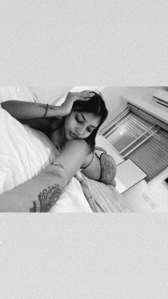 Hola amor Anto una bebita juguetona y mimosa con ganas de darte mucho placer, dispuesta siempre a experimentar cosas nuevas y dar lo máximo de mi para que la pasemos super rico...  😋
Escribime bb. 💦🥵

