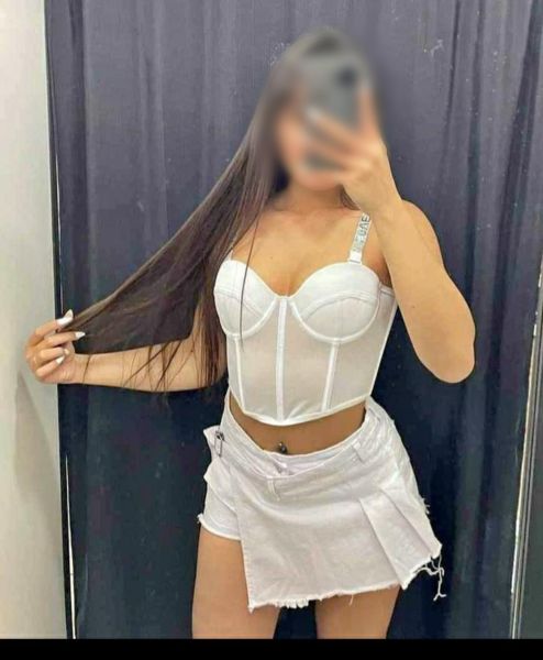 Hola amor soy Mia ,tengo 19 añitos soy nueva en la zona de caballito cuento con lugar propio súper discreto y cómodo!!
Soy una mujer con principios educada mi servicio es de dama de compañía ya sea para una cena,paseo,bar,hoteles y domicilio si estas solito y necesitas que alguien te acompañe me concidero la persona adecuada para hacerlo te mando un beso y espero tu mensajito 😘😘
Consultar PERNOCTE Y OTROS HORARIOS  ♥️
