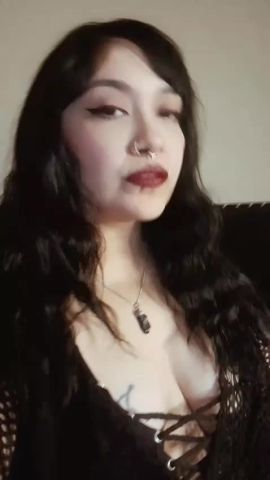 Nina Strange