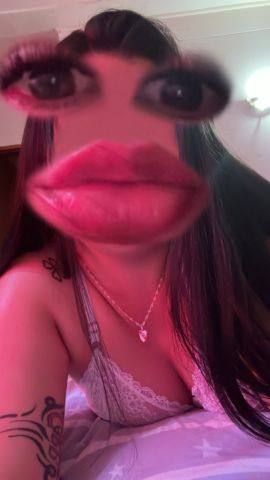 Naty hot