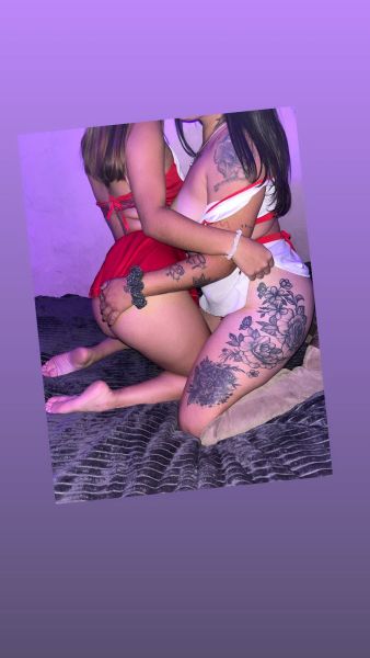 Hola mi amor somos cami y sofi, estamos haciendo hotel y domicilio en el partido de escobar. 
Tenemos lugar propio🤤
Escribimos para más info❤️