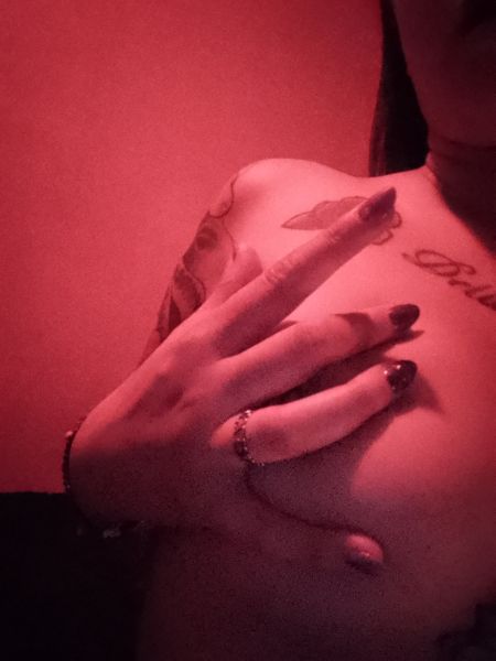 Hola amor 😍soy danna , podes hablarme decirme que estas bucando , tengo24 añitos, soy super putita , hace años hago esto , podemos coordinar libremente . 
Hago varios servicios, colita no trabajo tengo mi local para que puedas verme 🏠 En Valette , Malvinas y fair 📌 . 
FOTOS 100 REALES  NO USO TRUCHAS.... Podes venir a confirmarlo 🤭
Hablame que te comento precio y servicios; depaso te sacas dudas 💖 .. 