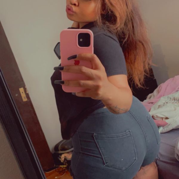   my name is Ariane I am available to have a good time with you. sex, blowjob, sodomy, massage and everything for sexual pleasure.