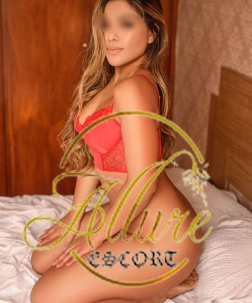   Hi dear, my name is Callie. Very pretty shapes and a smile that will seduce you. Really very sexy! I offer you hot moments My company will be everything you need for a wonderful moment of relaxation and to leave an exceptional memory. For me, hygiene and discretion are a priority. I kiss you and I'm waiting for you! Let me bring you to my world where you are my priority, i want to satisfy you in all the ways possible, i should be mentioned that i'm an expert on sensual kiss, erotic body touching before main course, for sure an unforgettable experience. The style and quality of my services will make you come back!!! Text me in whats'up