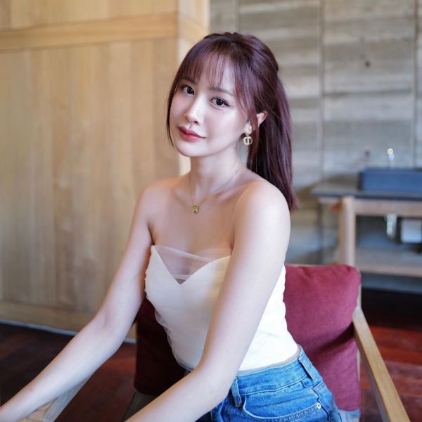   My what,s up +639859511297 I'm a very sensual, lovely young lady.Open-minded personality, innocent looks but naughty nature love to have fun, try and share your fantasies. You will find me blend of elegance, charming and comfort in almost any situation