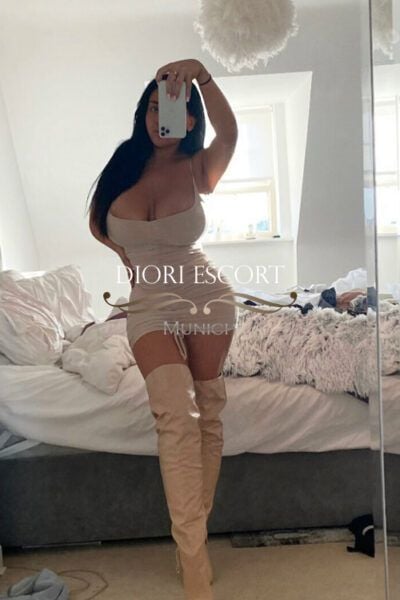   I am Elfia 28 years old escort model in Munich. I am very sexy with a beautiful natural body. I have a bright personality, I am very friendly and I like to have good experience and unforgettable moments.
