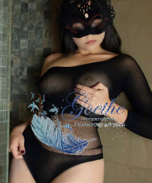   Hey this is Havae the sexiest escort model in Frankfurt and provide all the services that you want from me.. I wanna be your night queen for more details click this link below.