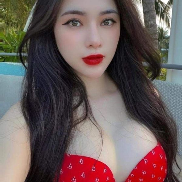   Hello, I'm Chinhvu. I'm hot escort model, very beautiful, sociable, cheerful, sexy girl. I like to wear sexy lingerie with stockings and suspenders, offering you VIP service for discerning gentlemen and relaxing you. Just text me by WhatsApp so we can meet in person and I can show you why I'm way more fun than all the rest.