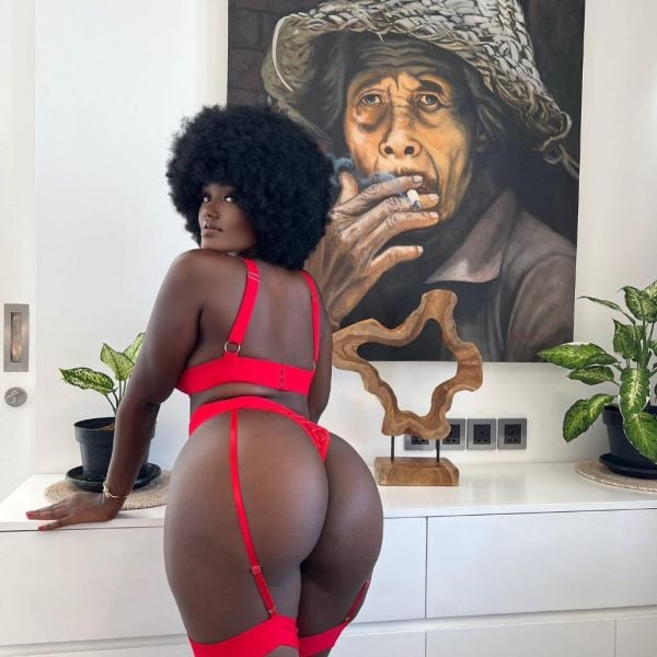   Hi darling I'm Lucy from Ghana and I'm here to give you the best services..I offer a full range of services, if you need a lady with a squirty juicy pussy to help relax from stress and bussle of the day, then I'm the girl for you.. I'm very young, fresh lady who loves to play and tease to make all your fantasies and desire come through, be my boyfriend for an hour or the night of sexyand fantastic moment .. Hit me darling let's have funnnnnn