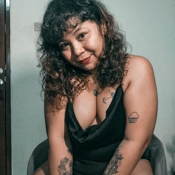   Hello, I'm Fiona – a 30-year-old, living in Bali I offer a tantalizing girlfriend experience, and my curvaceous figure is a plus for whom likes bigger girl with ass to grab (-even to spank!) I take pride in seamlessly blending sensuality and intelligent conversation to redefine the art of companionship, whether it is in public or private settings. Unforgettable experience that meets expectations and leaves a lasting impression on intimate and sexual session is guaranteed, as I've been known as sweet, respectful and well-mannered girl with great deal of explorative sensuality. And also given a plus- this girl squirts! waste no time and join me in a journey where every our mutual pleasure and connection is celebrated. Contact me on telegram @urmajestyfiona