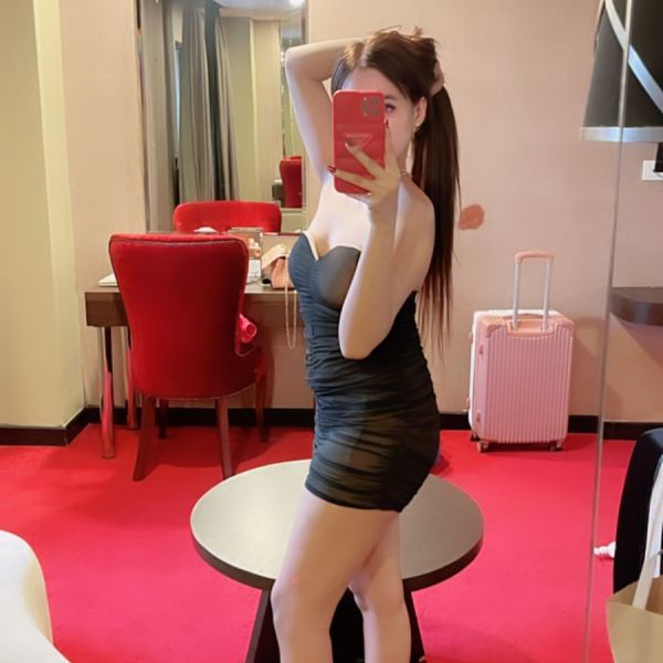   Hy.. I'm Winda and available in Jakarta.... If you are interested to see me and meet me... You can text me ... Love and kiss winda