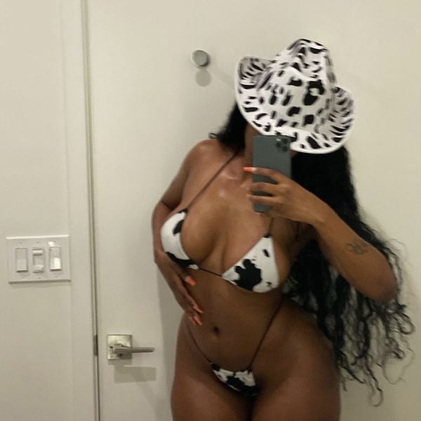   Hello lovers, My name is Sherry a new Togolese juice who knows how to take care of generous gentlemen.Am here to make your everyday tensions and worries melt away. Am genuine independent and professional in what I do so wild and love sex like crazy. It’s always a great experience that you don’t wanna miss out.