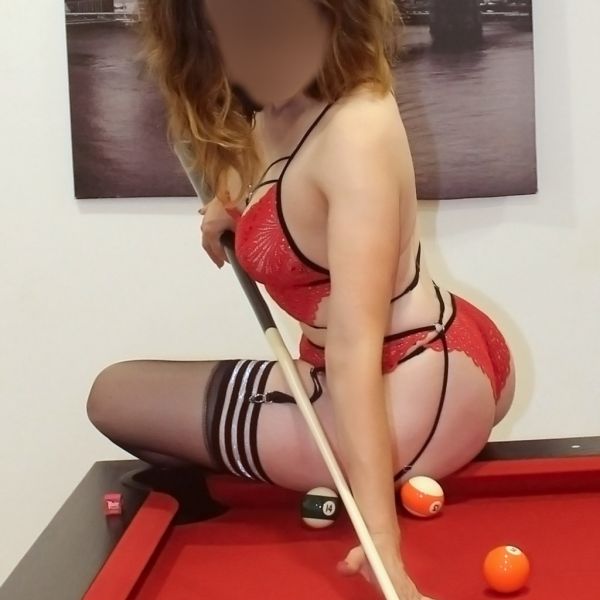   Hello ! I'm Raquel,  I'm Portuguese girl , I'm 25 years old, white and I'm waiting for good company.And of course, if you're looking to take some time off to relax and have fun, I'll be happy to help!As for what we can do while we're together, we can do a little bit of everything, because my relationship is complete (oral, vaginal and anal), and of course if you want a good massage to relax, I can do that too.Regarding oral, it can be done natural until the end, however you prefer!I promise you won't regret it and you'll want to do it again! I love a good adventure and having a good time with good company.I'm waiting for you!A lot of KissesXoXo