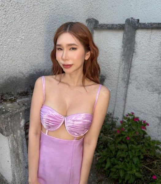 Hi I’m April Maxima I am a 19 year old mixed Japanese/Dutch porn star (READ THE SERVICES SECTION CAREFULLY BEFORE CONTACT ME PLEASE) You always wanted to fuck a petite Asian teen girl in private or you wanna make a porn scene with me so you will always have a memory from our date? Now is your time to do it! For a limited time available! I only meet with polite and respectful men!
