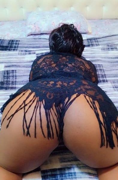 Hi its valen here...a short, sexy ? kinky African chubby bear..love meeting new people..here for the sake of all daddies ?..offering you first class service and ensuring that I've met your satisfaction. Your cum is my pleasure.love having your cocks filling my mouth ?..don't hesitate to hit my inbox