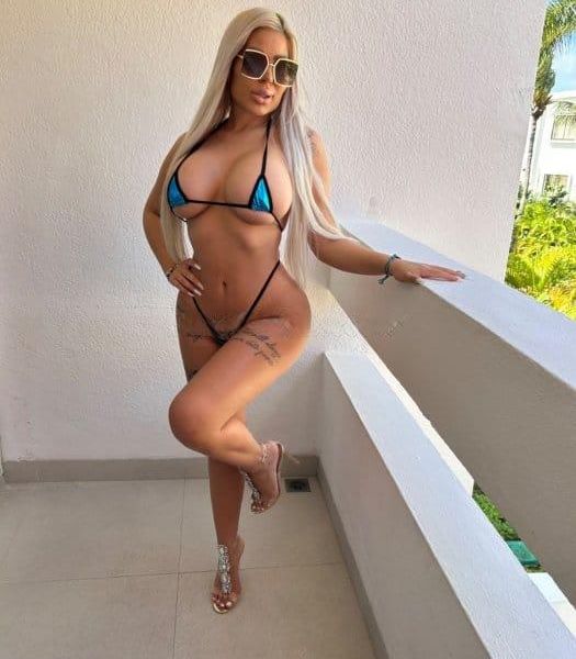 Hot horny girl that enjoys sex a lot. I love traveling and meeting new hot guys giving them the best pleasure ???. Blonde bimbo big boobs big ass here to find some regular clients.