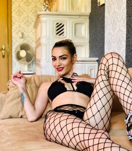 Hello, my name is Anny and i'm new in town. I'm waiting you to have beautifull moments together. I am always at your service as an escort lady. I love sex as much as you do, sex and passion determine my life. I don't see my sex service as "work", I see myself as the fairy godmother who kisses her prince. But I'll do a little more, laugh. I totally live out my sex skills with you.