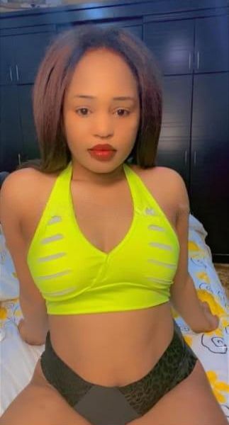 Hello guys this Tasha 26years of age,chocolate in complexion with a sexy body here to fulfill your desires,,,