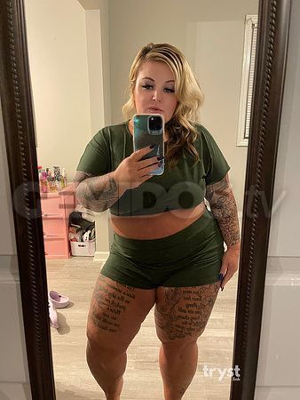 Hello gentlemen, my name is Dallas but you can call me dally. I am here for your satisfaction and to seduce you with my eyes and my tongue . I  am a bbw with a big butt, pretty feet , seductive eyes, and a fat, wet, pretty pussy. 
A little bit about myself, I am short, 4’11” , super curvy, and a happy go lucky type of female. I am always happy and rarely disappointed or mad. I believe that the energy you put off, is the energy you receive. I’m very confident even though I’m chunky. I have green eyes and long hair and I always have my toes and my nails done unless one breaks lol 😂.  I’m very loyal and independent, and I love to cater to my men! 
I cater to upscale gentleman and I do not offer anal or any bare services!! 
I am looking forward to pleasing you!! 
You can call or text!! I’m waiting for you baby!!