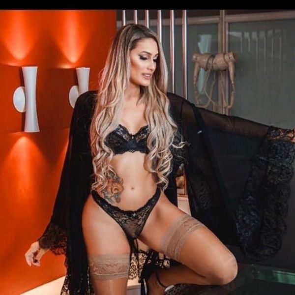 Hello guys, my name is Bellatix, I am a 24 year old Brazilian girl, I have beautiful and soft skin, I have curves in all the right places, I have a thin waist, big butt and big breasts, I have beautiful eyes and a smile to die for I have some tattoos too, I offer a variety of services, Online virtual sex with lots of games and fun until you enjoy