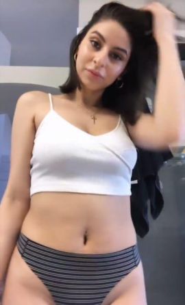 Sexy Sandra