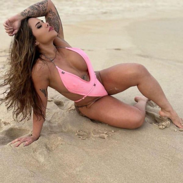 Hello darling, my name is Micaela. Brazilian goddess that will drive you crazy with my curves and my way of enjoying it to the fullest! Let yourself go and I'll take care of the rest baby!