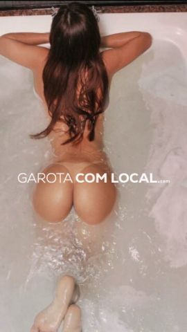 Camila Souza – Hotel/Motel