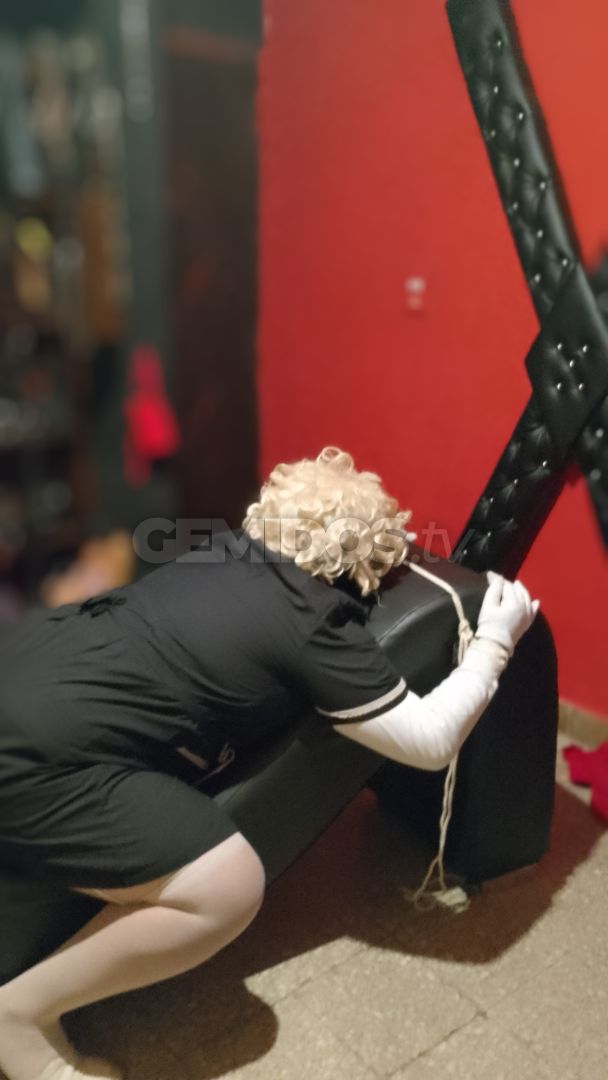 Dominatrix Belen 