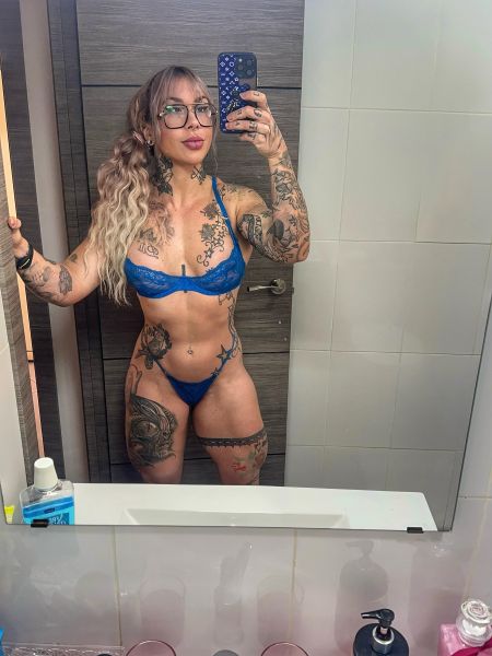 Hola me llamo estrella soy una chica española muy tatuada y musculosa
 no fumo, no bebo no me drogo, nada fiestera amo el deporte 
Me encanta el griego profundo y duro
Soy sumisa y muy obediente me gusta el bdsm y muchas cosas mas telegram estrella_ink
En nuestro encuentro personal podemos hacer video personalizado 