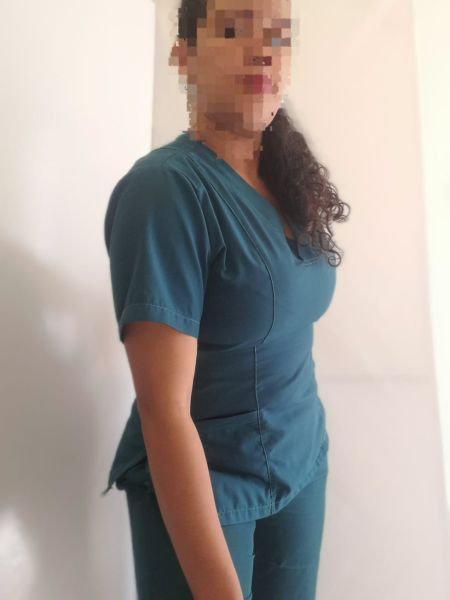 Hola soy Cristina, masajista profesional madurita sensual y complaciente.

 En mí podrías encontrar un excelente servicio y más, ya que soy buena compañía y podrás conversar conmigo cualquier tema sin tabú.

Te atiendo en apartamento privado.
