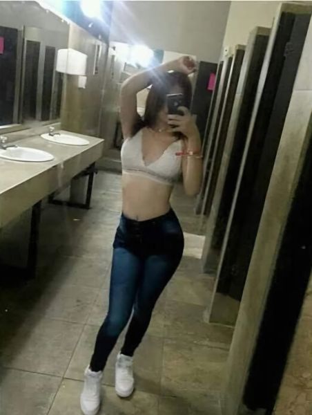 Hola amor soy katalina rica flaquita sumisa 
Dispuesta a complacerte en todo 
Doy un rico oral de infarto 
Pregunta x la promo tambien voy a domcilio y hoteles 
