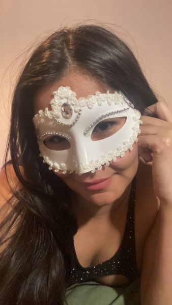 Solo sexo virtual 💋
Hola me llamo Seré soy Venezolana tengo 29 años 
Las video llamadas siempre con antifaz siempre soy misteriosa ❤️

Video llamada 10 min 12.000mil pesos 💋