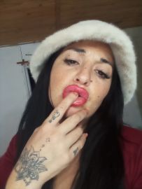 Mia