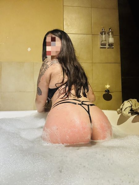 Soy nueva, una Escort exclusiva. Una cara de nena, con un buen trato y muy amorosa, si queres pasar un buen momento hablame😍🫶🏻