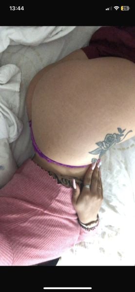 Holaa amor soy sofii, mi servicio es onda novio, besos, mimos me gusta chuparla sin y bien baboso 🥵🥵 , me encanta que me acaben en las tetas , contáctame para darnos placer mutuo👄🥰😜