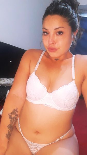 Holis soy gemma exclusiva una escort de nivel con migo vas a pasar un lindo momento me gusta pasarla bien y cumplir tus fantasía papito departamento propio en pleno centro super discreto y seguro no te quedes con las ganas de venir a verme bebe 