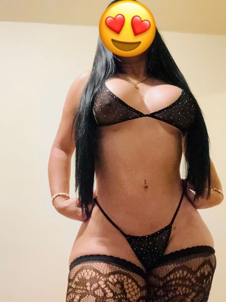 Soy una rica Latina nueva en la ciudad que viene de pasada para complacerte con mis ricos masajes y movimientos sensuales no te vas arrepentir 😘 
No Hago Servicios sin condon ✖️
Gente seria y nada de problemas 