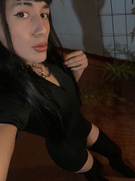 De sona sur  muy juguetona muy sexi muy dulce siempre con $$$ es lo que me calienta de un hombre 