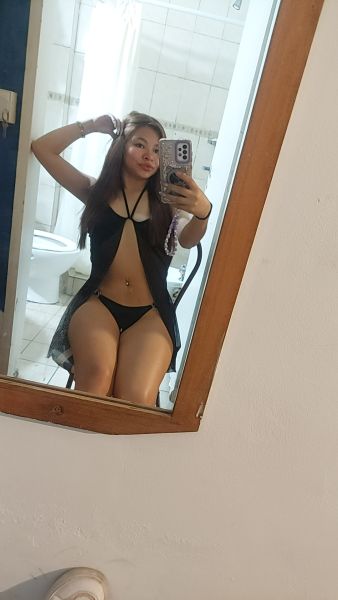 Hola, mi nombre es Luli, soy una mujer muy femenina, sensual y dulce. Ofrezco un servicio delicado en el cual busco la comodidad y el respeto. Si tenes ganas de pasar un momento único, no dudes en hablarme💘