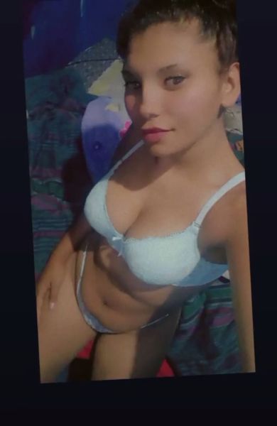 Hola mí nombre es valentina, soy muy juguetona y me encanta cumplir fantasías , tengo mí propia casa para pasarla mejor 🤤🫦.. te saco hasta la última gotita de leche amorrr 💦👅♥️💞