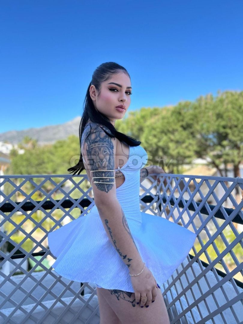 Nicole 