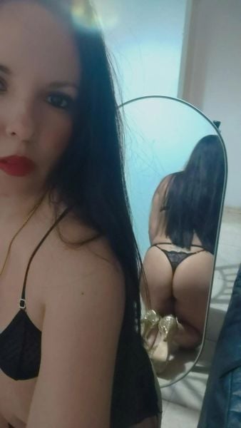 trigueña hermosa 😍con mucho carisma ✨
muy servicial y hot🔥 para que pases un momento inolvidable, estoy a tu servicio para que disfrutes de mi. 