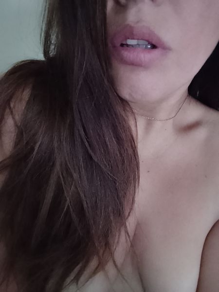 Hola amor soy nueva en la zona , vení a conocerme 1 no te vas a arrepentir . 
😏😏😈😈😈