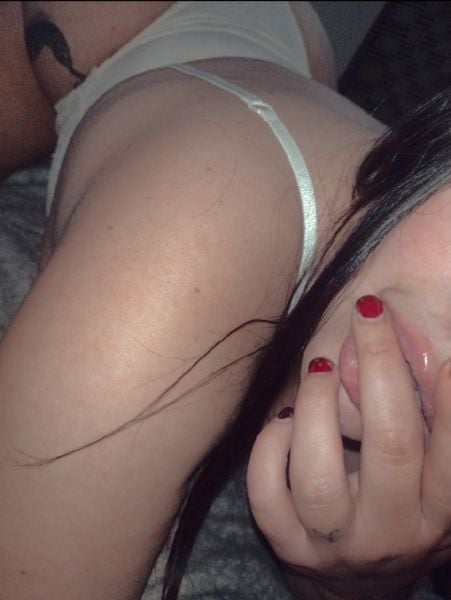 ¿Hacemos realidad tu deseo más profundo? 🔥
Soy Angela 🎀
Soy dulce, delicada, apasionada, me gustan las conexiones reales, una buena conversación y crear un ambiente genuino entre los dos 🩷
Me gustan los besos reales, dar masajes relajantes, mimos, puedo ser convencional 😇 y completa 😈 
 
Sé portarme bien y mal ¿Qué parte de mi querés probar? 🎀💓
 Quien va a ser el primero? 🤤
Puntos de encuentros. Domicilio. Hoteles.
