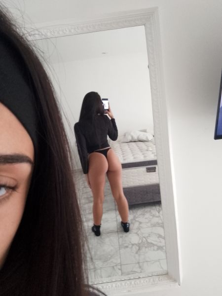 Soy buena onda podés compartir cenas salidas charlas puedo escucharte también y lo mejor de todo el mejor sexo de tu vida🔥 hablame y te cuento mas 