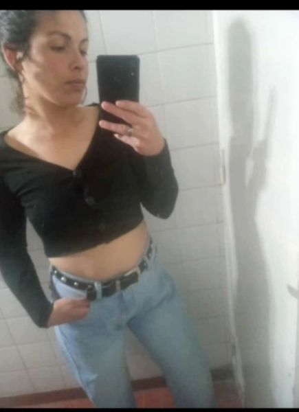 castaña flaquita simpática divertida juguetona con ganas de un encuentro fantastico♡