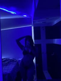 Cam