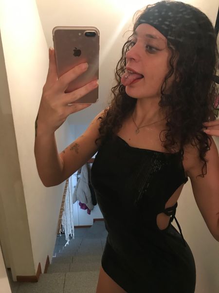 Hola bebes estoy para compartir un rico momento💋💖