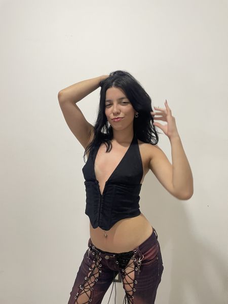 Hola bebé. Escribime si queres divertirte y pasar un buen momento 💋