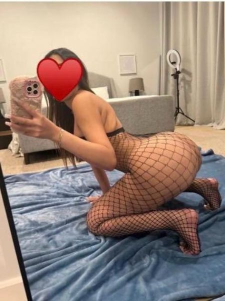 Hola mi nombre es Antonella nueva   maimi  disponible la 42.7  